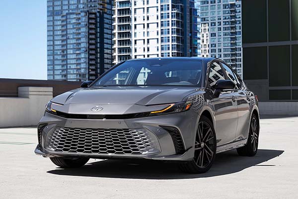 Ansuran Toyota Camry RM500 sebulan